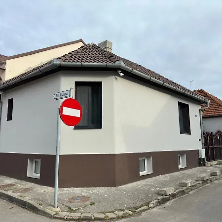 Signal With Garden & Mountain View Διαμέρισμα