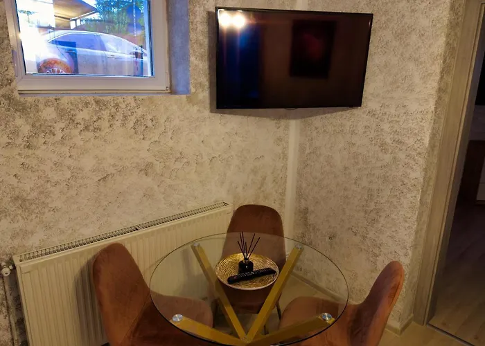 Signal With Garden & Mountain View Apartman